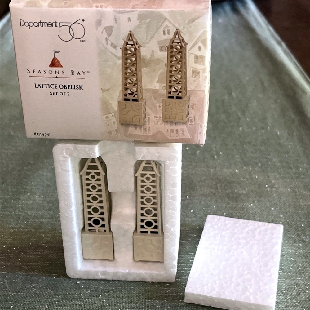 Dept 56 Seasons Bay Lattice Obelisk #53376